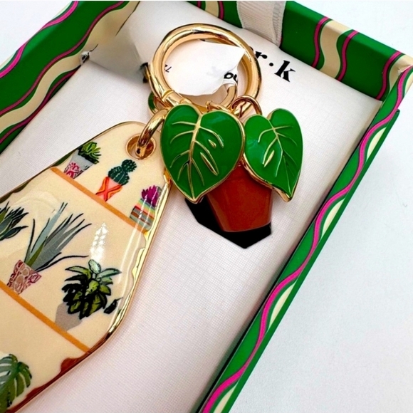 🍃🔹️ Piper K 🔹️beautiful Plants Shelf Plant Lover Key Chain Bag Charm - Picture 2 of 3